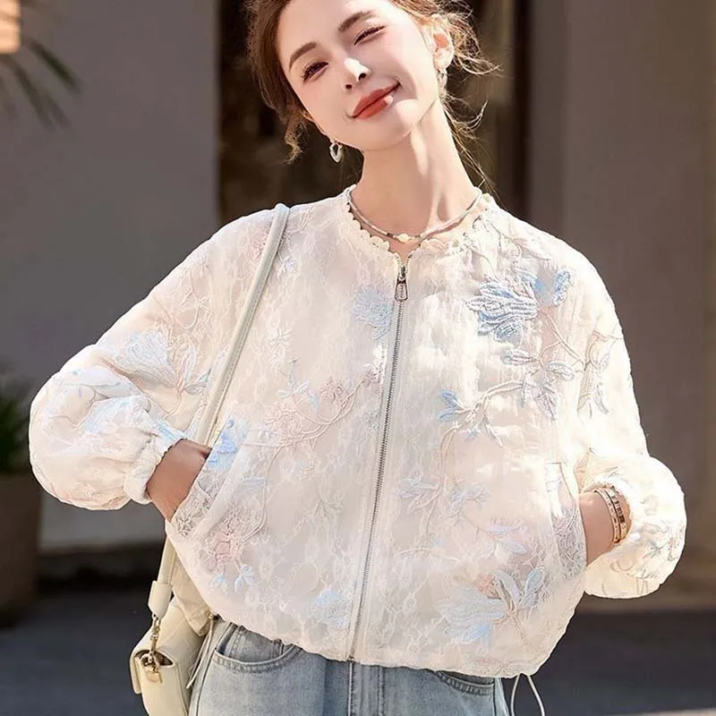 Spring Women's Short Jacket Autumn Korean Version Chinese Style Elegant New 2026 Versatile Casual Embroidered Ladies Onuterwear