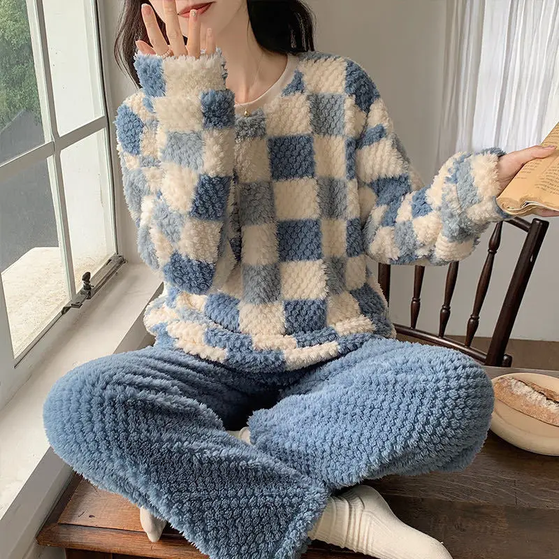 Hot 2026 Women Autumn/winter New Soft Comfort Cute Sweet Sleepwear with Thick Fleece Plaid Round Neck for Outerwear Homeclothing