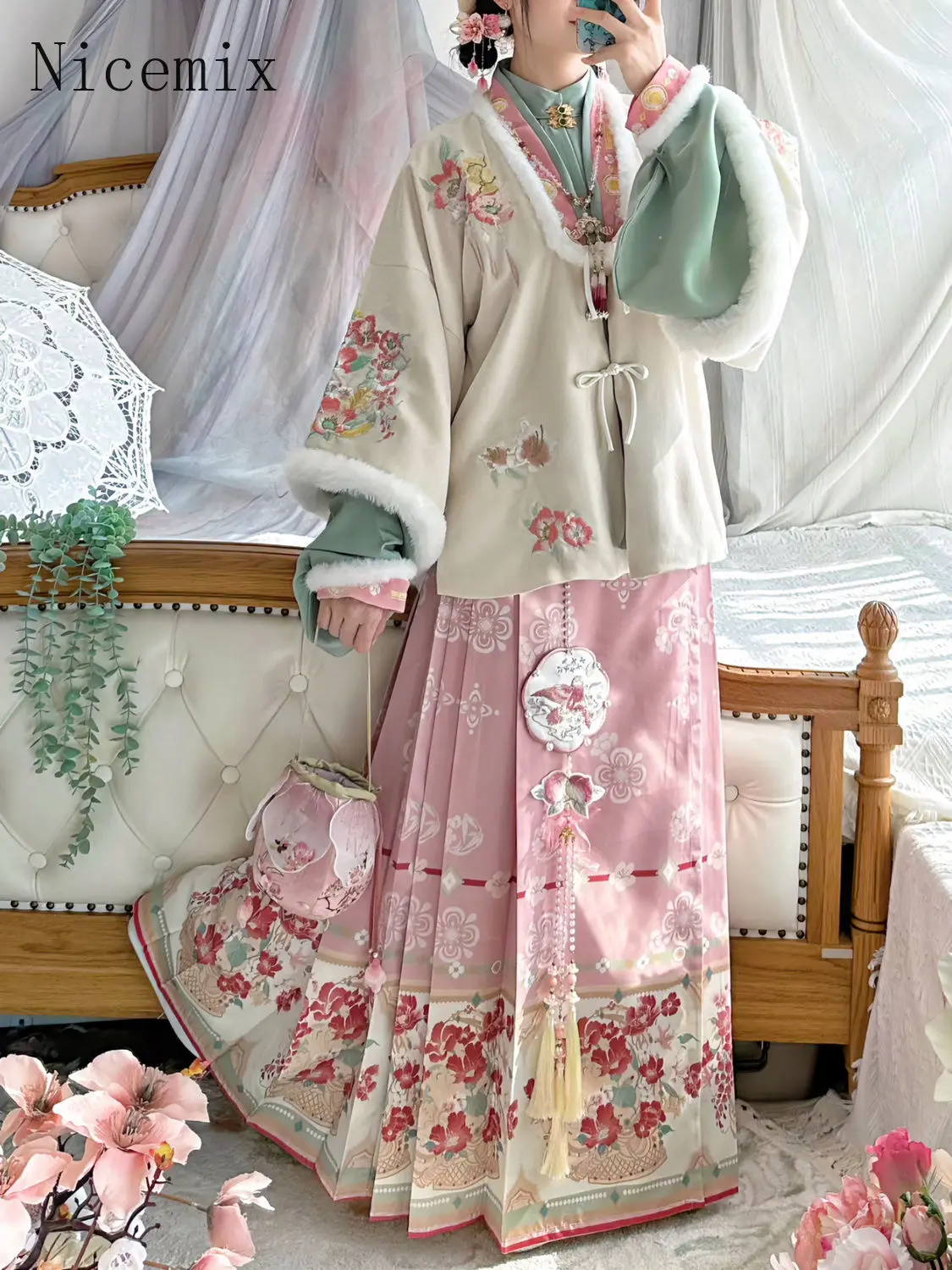 Ming-made Collared Horse-face Skirt New Year Dress Winter Plus Fleece Daily Fashion Traditional Chinese Clothing for Women