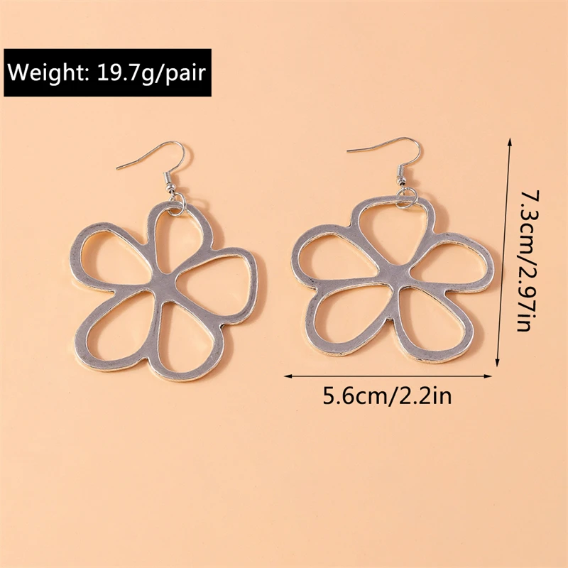 Übertriebene Metall-Ohrringe mit Großen Hohlen Blumen für Damen und Mädchen, Party- und Festival-Schmuck, Geschenke – Detail 6