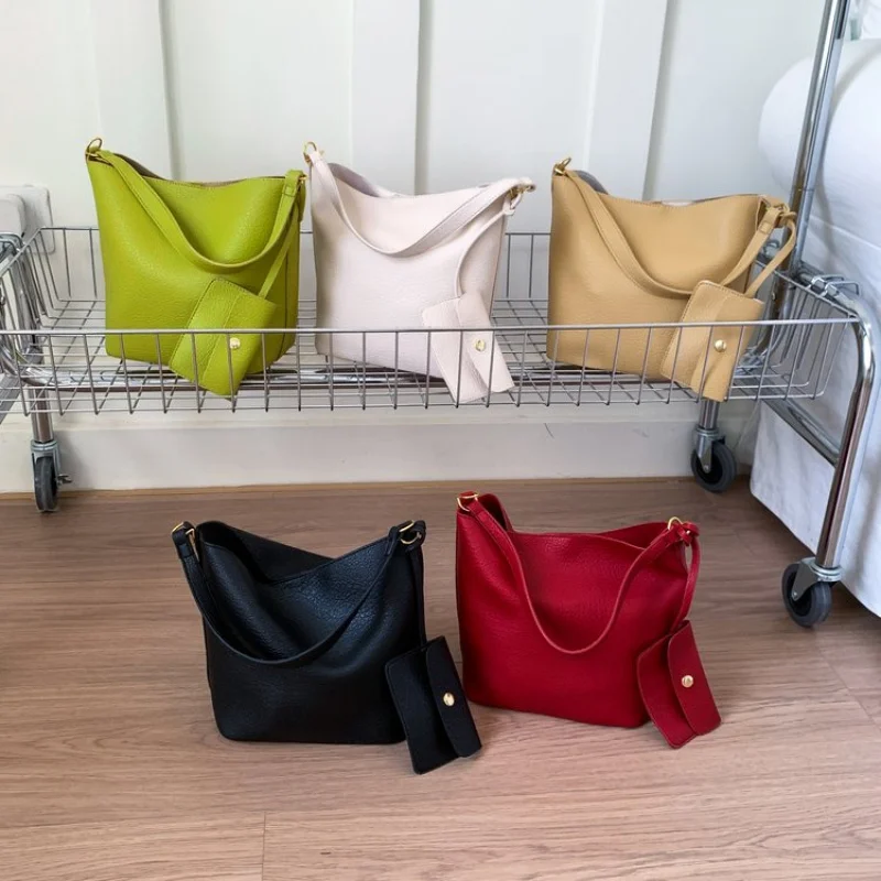 

Fashionable Luxury Brand Leather Women's Shoulder Bag Elegant Classic Paris Stylish Embellishment Trendy Vintage Bag​