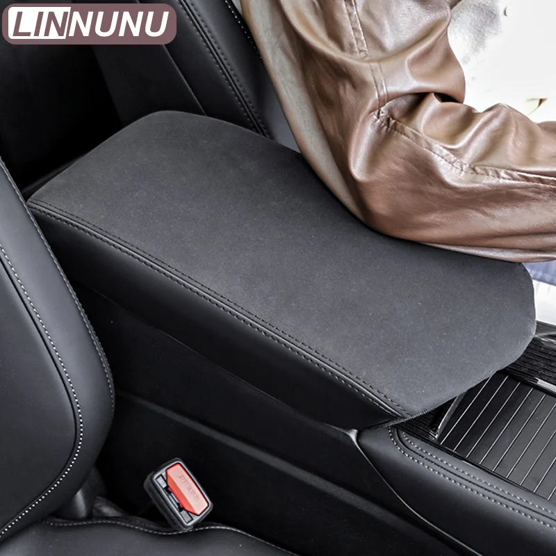 LINNUNU For Kx11 Geely Monjaro Manjaro 2022-2026 Xingyue L Car Armrest Cover Center Console Protective PU Suede Car Accessories