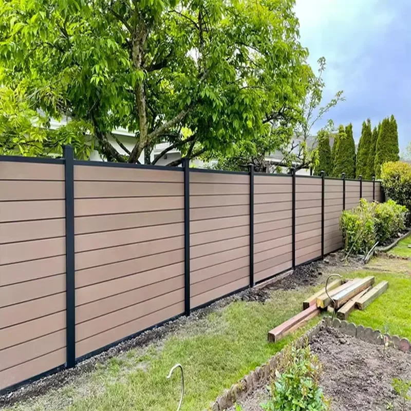 USA Custom Vertical Garden Hedge Fence Wall WPC 1.8x1.8m 6 Feet Eco-friendly Weather Resistant Fence Panels