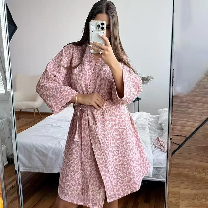

Leopard Print Long Sve Batobe Home Clothes Simple Sle ort Length Youth Women's Robe Comfortable Spwear for Autumn