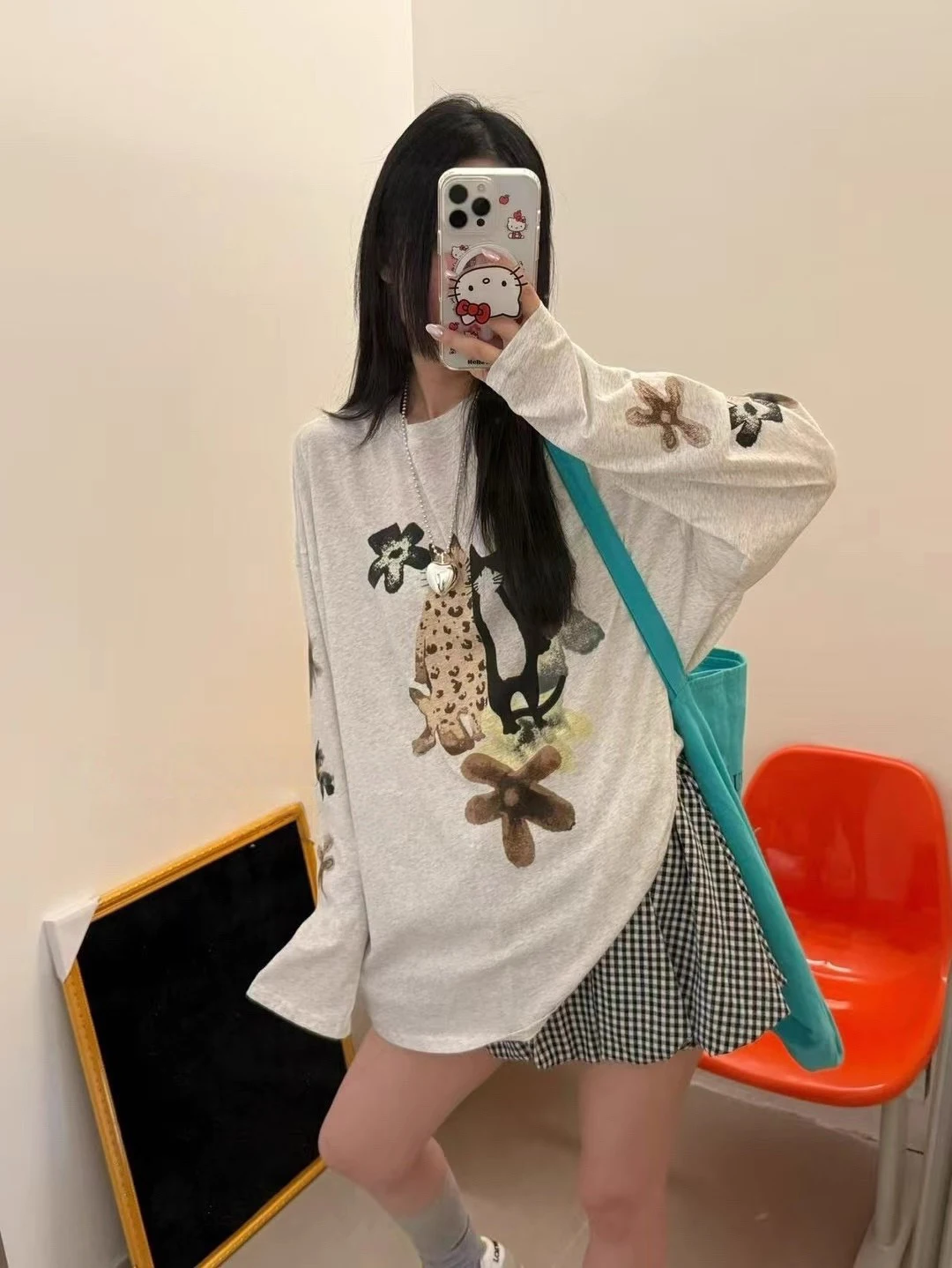 

White Lace Long Sve T-irt Women's New Summer Thin Design Loose Sun Protection Top Korean Sle Printed round Ne
