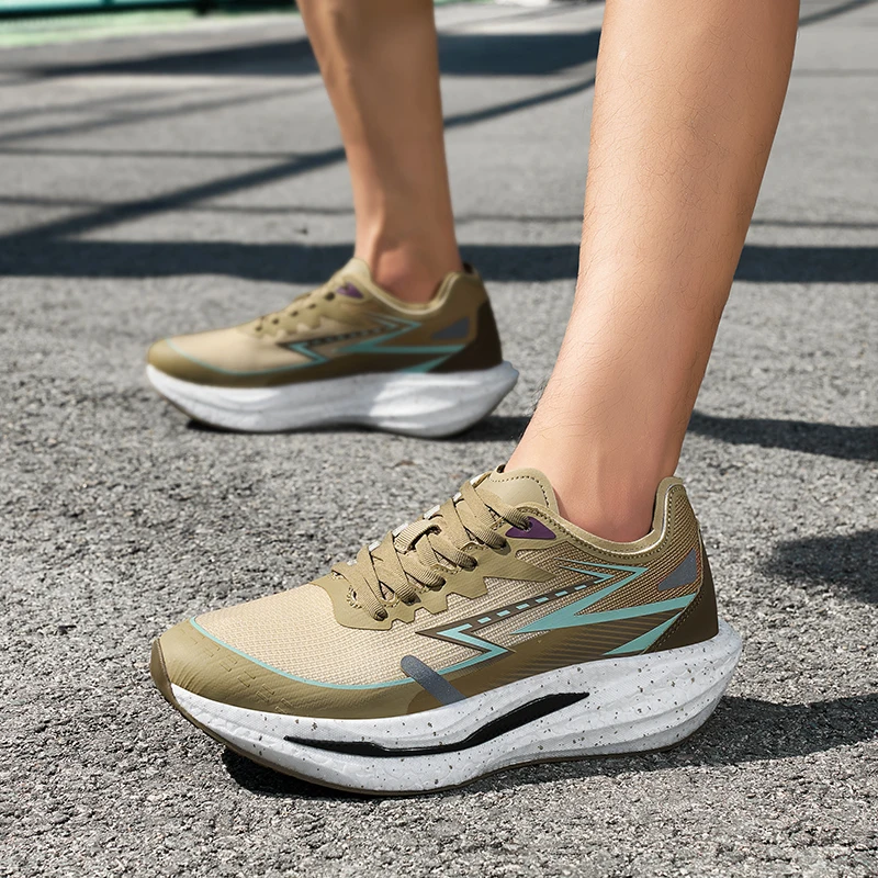 

Multi-functional fashionable men's breathable and lightweight running shoes for autumn 2025