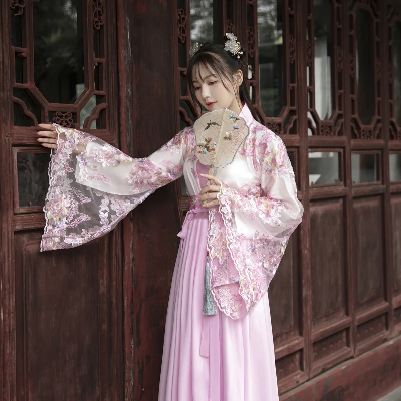 أزياء الهالوين Chang'e أحفاد دونغ يونغ الصينية القديمة Hanfu Ele Sakura أداء الزي الخصر طول رداء