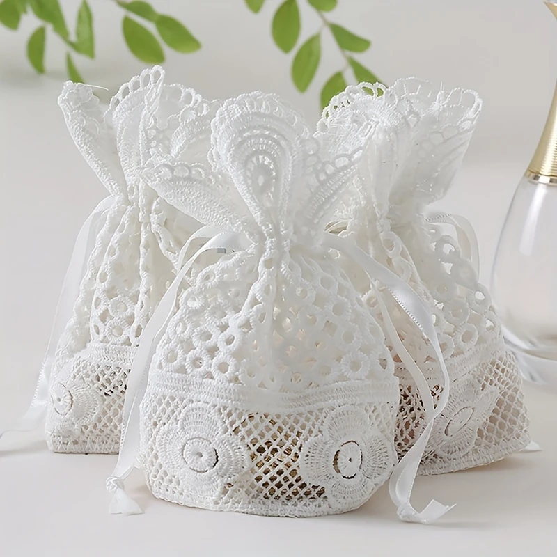 Exquisitely Designed White Cute Lace Drawstring Gift Bag with Five-Petal Flower Design, Goddess Gift, Durable and Elegant Jewelry Bag, Suitable for Creative Packaging, Wedding Gifts, and Special Occasions, Gift Bag Suitable for Use in 4 Different Scenarios