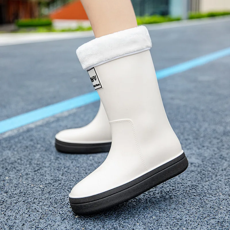 2024 New Rain Boots Women Summer Anti-Slip Trend Soft Rain Shoes Outdoor Fishing On Foot Winter Warm Thick Sole Waterproof Shoes