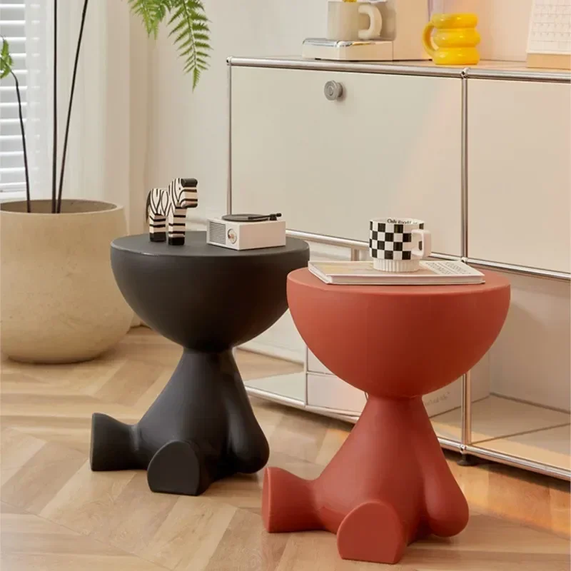 Mesa de centro de té plana pequeña de color crema para decoración de dormitorio, linda mesa lateral de plástico, perfecta para espacio pequeño del