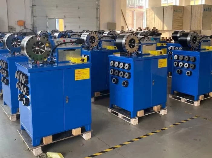 Gorąca Wyprzedaż Automatyczna Zaciskarka do Węży Klimatyzacji Samochodowej Hydrauliczna Prasa Automatyczna Maszyna do Zaciskania Węży Hamulcowych i Klimatyzacyjnych do Samochodów Maszyna do Produkcji Gumy