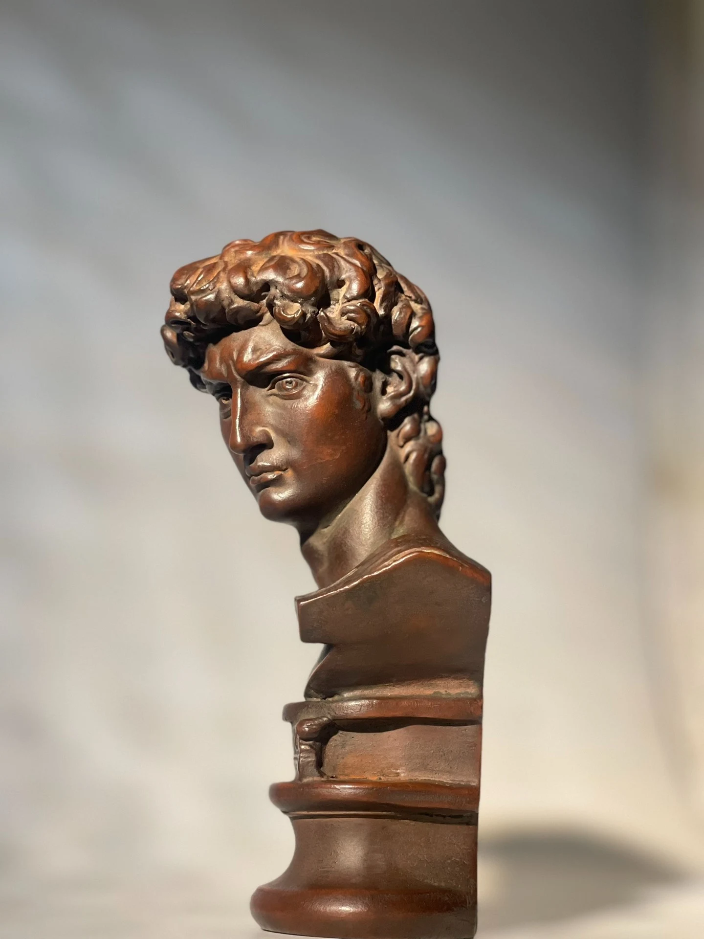 Stone reproduction of Renaissance master Michelangelo's work 