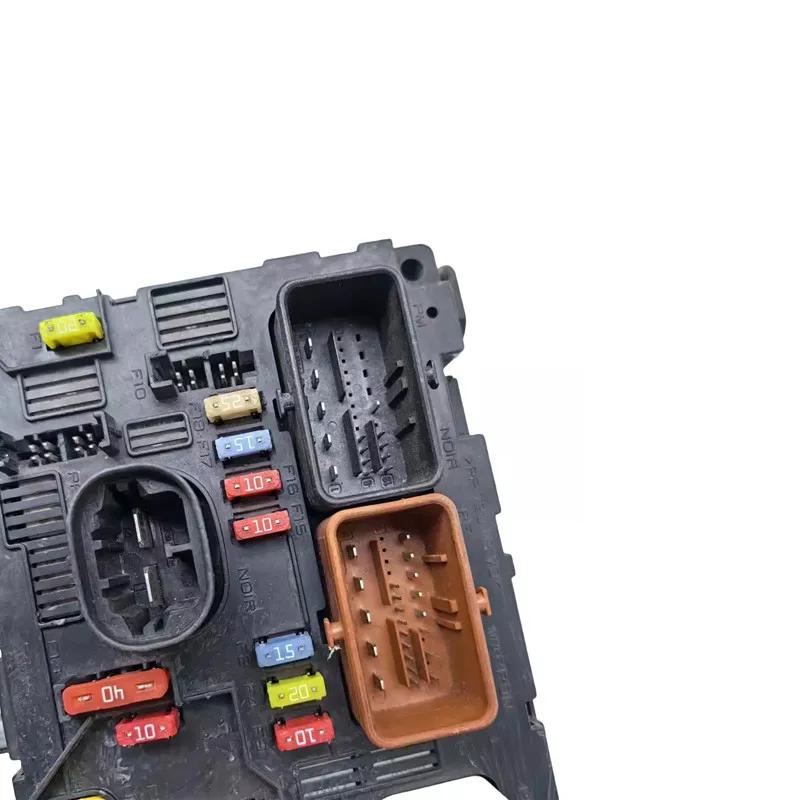 Used 9664055580 9664055780 6500FH Fuse Box Control Unit Assembly For Peugeot 307 Citroen C4 Low Configuration BSM L11=L04