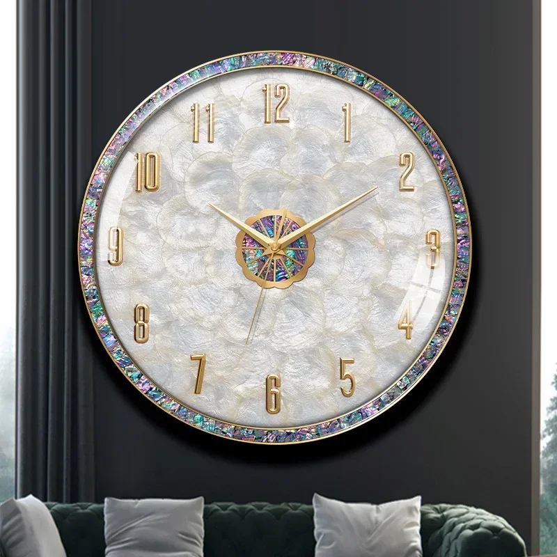 Luxury Brass Wall Modern Simple Silent Aesthetic Clock Creative Circular Decorative Table Hanging Style Deco Mural Wall Clock