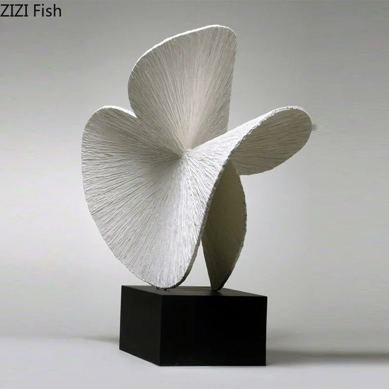 Ginkgo Leaf Resin Ornament Geometric Art Sculpture Desktop Statue Model Home Accessories Decoration Crafts Figurines Miniatures