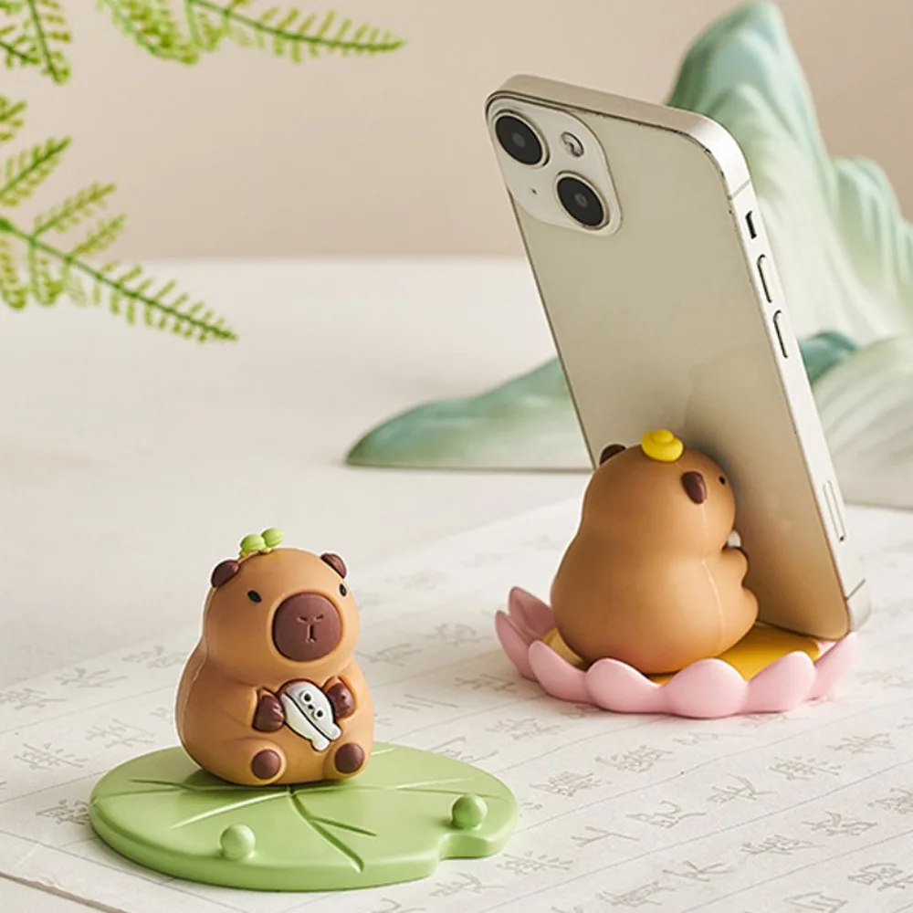 Phone Holder Resin Capybara Ornament Desk Decor Lotus Flower Capybara Model Toy Cartoon Cute Animal Figurines Decorative Gifts