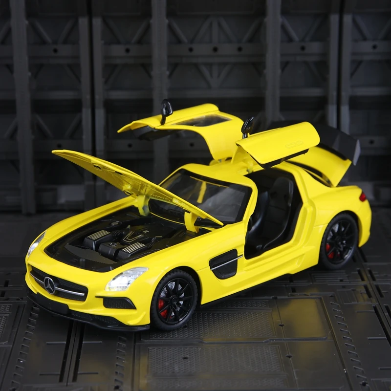 1:24 Mercedes Benz SLS AMG modelo de supercoche de aleación, puertas y capó de motor, el maletero se puede abrir detalles ricos, mano de obra fina