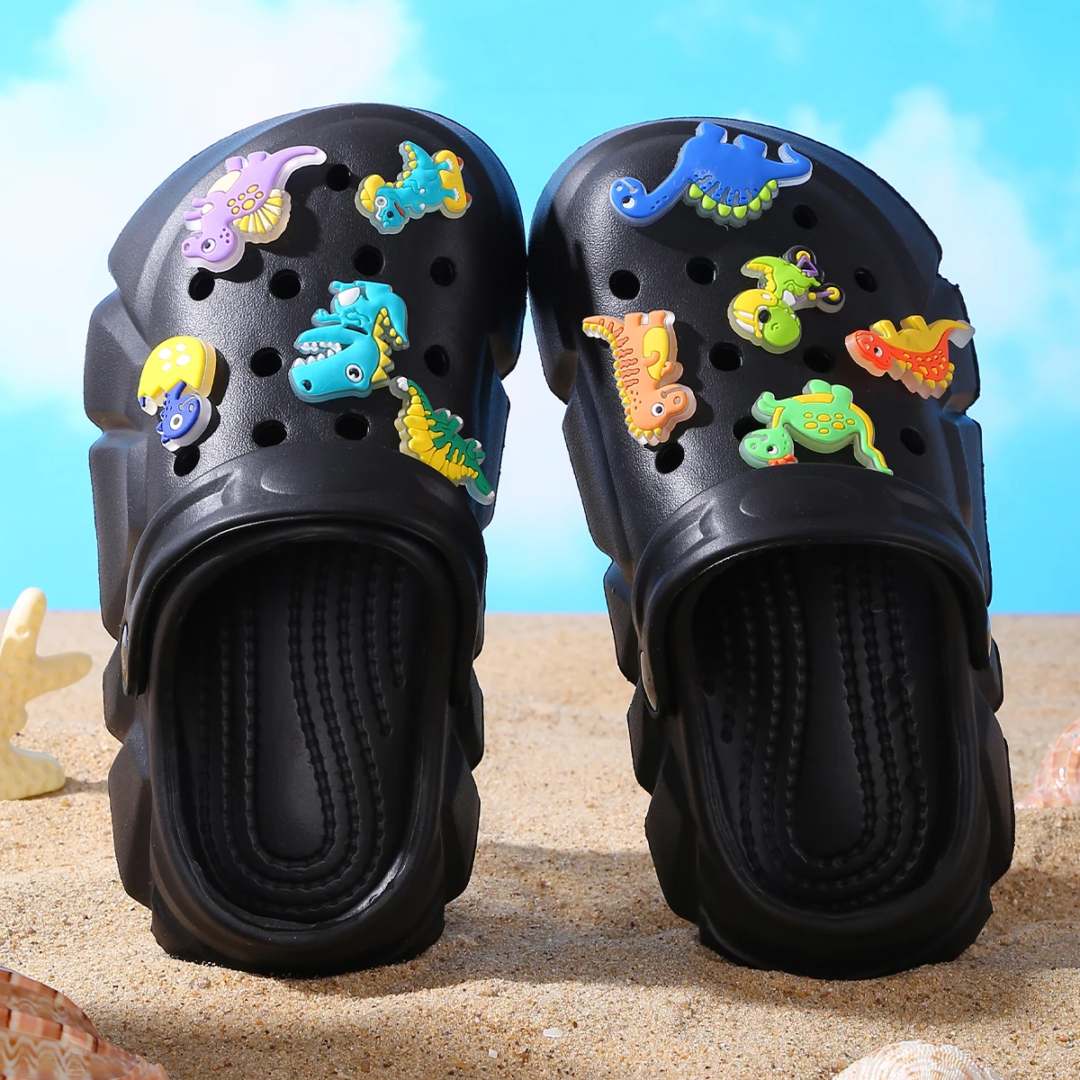 Atmungsaktive Freizeit-Clogs für Jungen mit leuchtender Cartoon-Dinosaurier-Dekoration, leichte Clogs für Dusche, Strand und Pool 3057 – Detail 27
