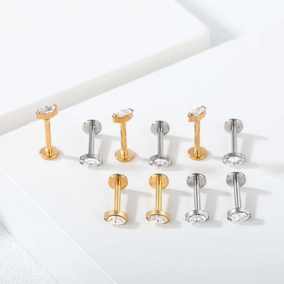 1Pc Titanium Ear Cartilage Stud Earrings for Women Internal Thread Zircon Flower Ear Lobe Tragus Helix Lip Rings Jewelry 16G