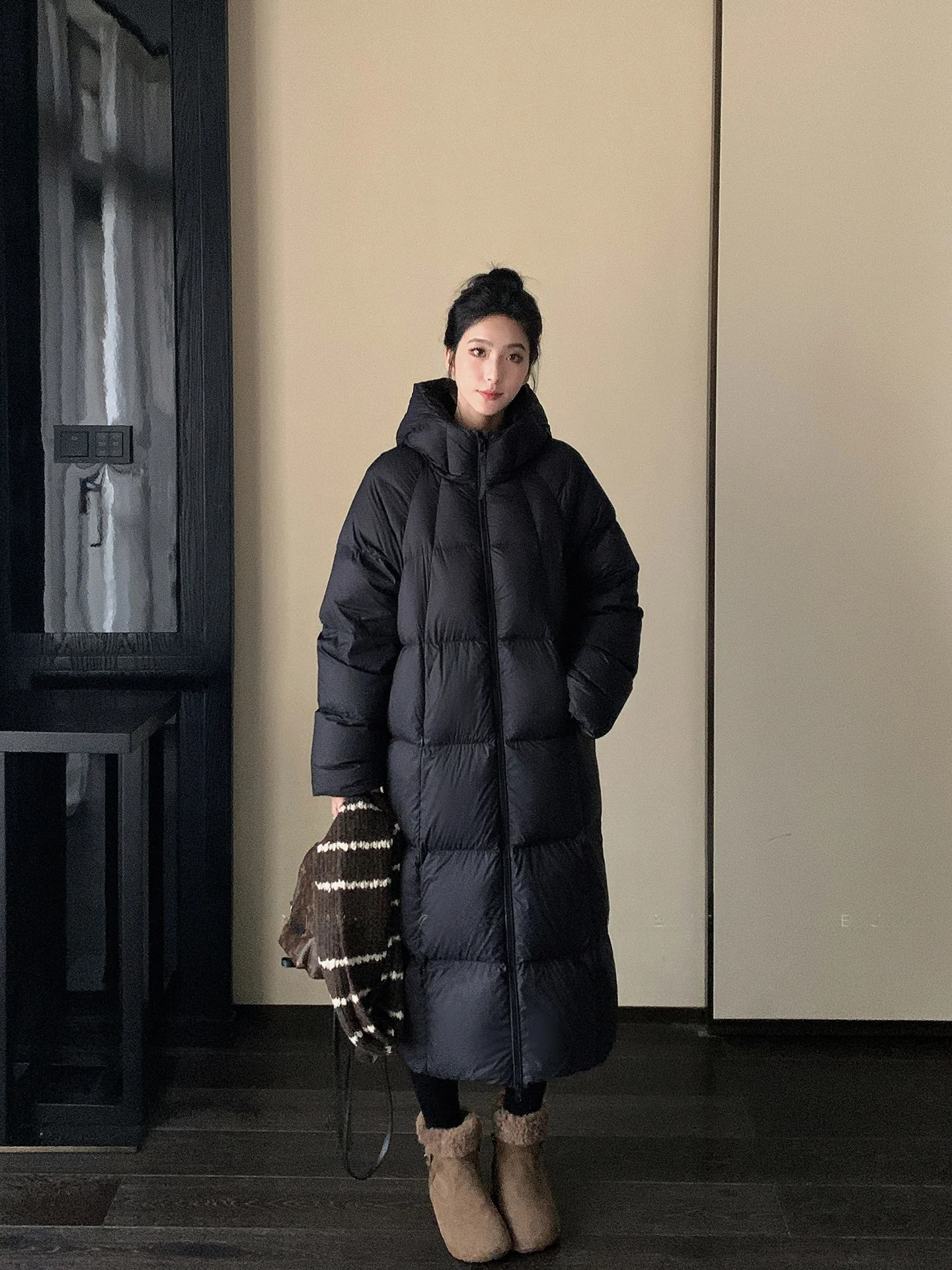 

Длинное женское пуховое пальто с капюшоном, зимняя верхняя одежда до колен, повседневное, комфортное, теплое, на молнии