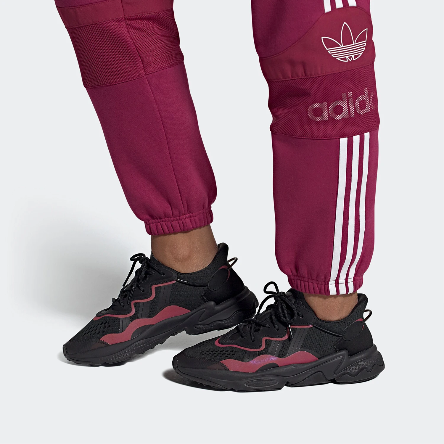 

Классические спортивные кроссовки унисекс Adidas Authentic Originals OZWEEGO EF4285