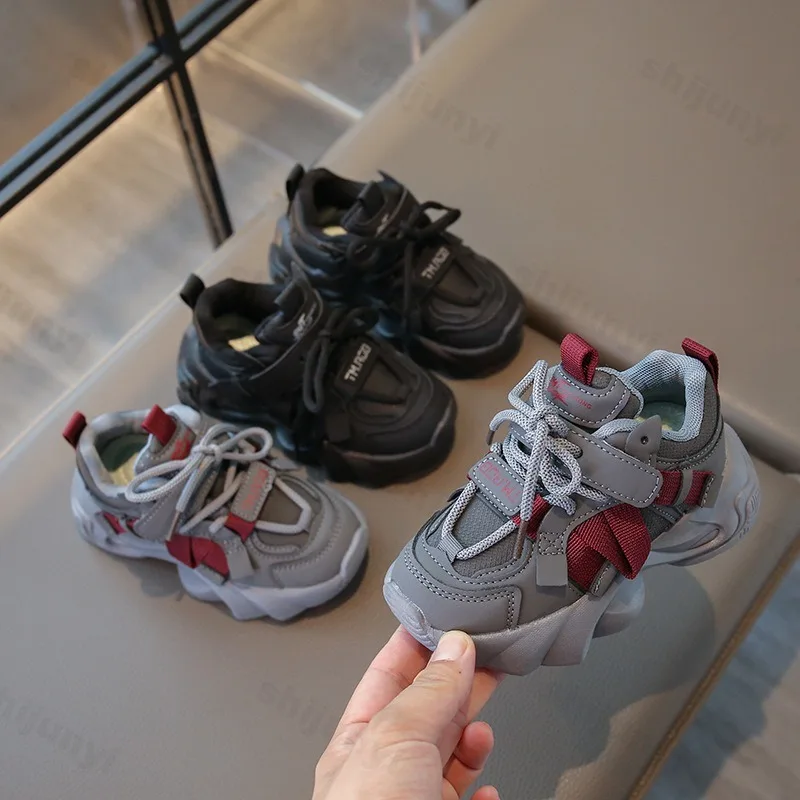 

Детская повседневная спортивная обувь с низким берцем на толстой подошве, осень 2023, новые модные трендовые универсальные мягкие удобные массивные кроссовки для мальчиков