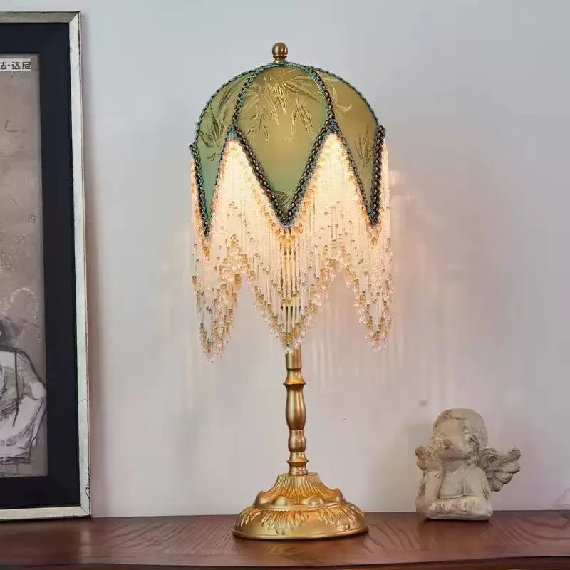 American retro French light luxury living room fringed table lamp New Chinese high-end study bedroom bedside