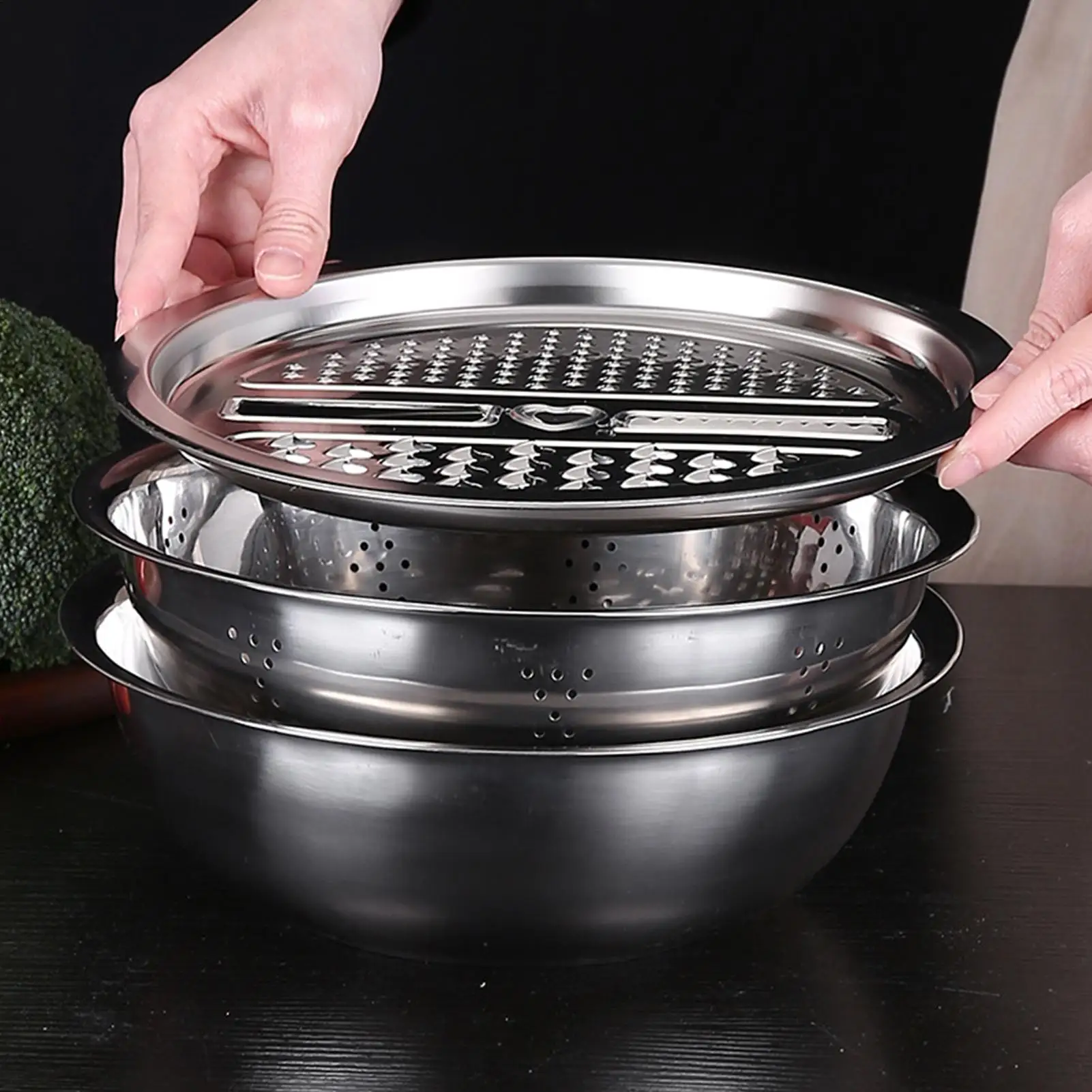 

Stainless Steel Colander with Grater Quick Draining Metal Strainer Kitchen Colander Set for Fruit Vegetable Salad Pasta Rice