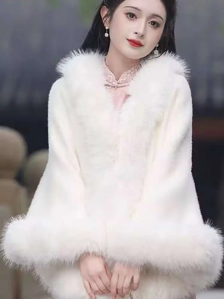 White Large Fur Collar Shawl 2025 New Autumn Winter Outerwear Open Cardigan Rich Girl Coat Girl Versatile Long Sleeve Warmth