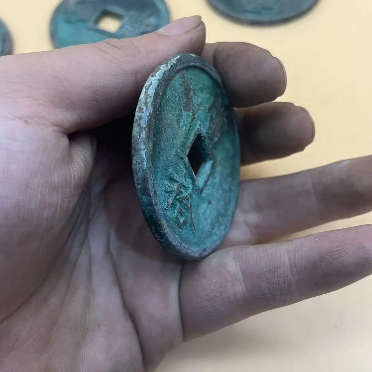 Big Song Tongbao Dang Ten Copper Coins 5cm Song Dynasty handed down copper coins, old objects in the countryside, special price