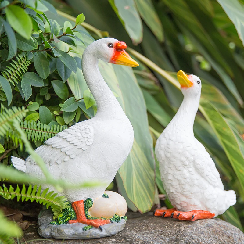 Hand Painted White Resin Duck Statues For Home Garden Yard Lawn Decoration Middle Size Animal