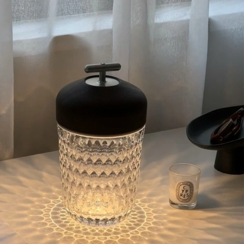 

Gift giving, pine cone diamond charging touch bedside crystal glass ornament atmosphere decorative desk lamp