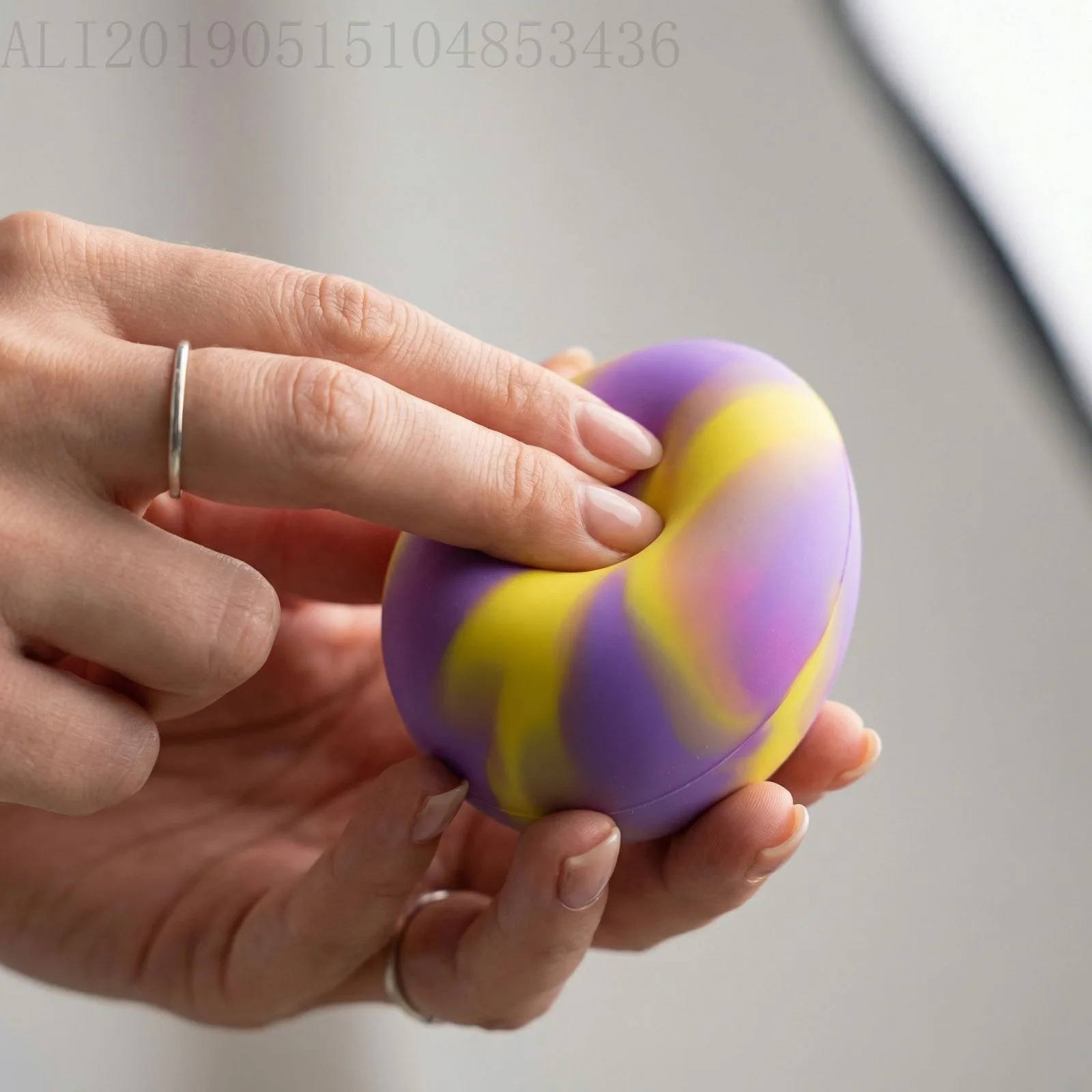 Easter Egg Stress Relief Toy Color Changing Squeeze Sensory Egg_voghion.com