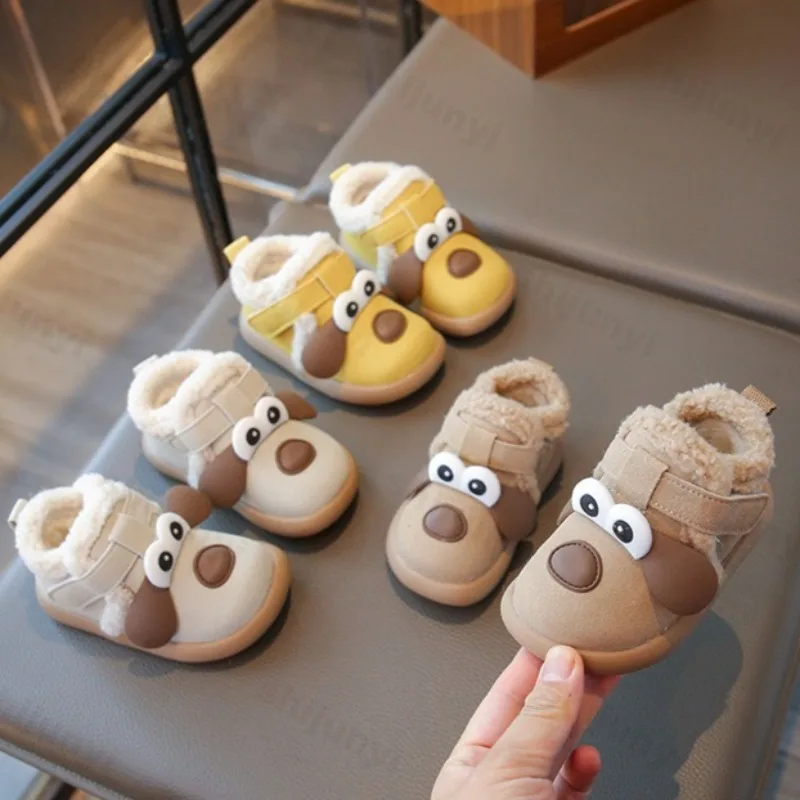

Теплая бархатная повседневная обувь с низким берцем для мальчиков, зимняя детская мода 2025 года, универсальная плюшевая удобная нескользящая хлопковая обувь