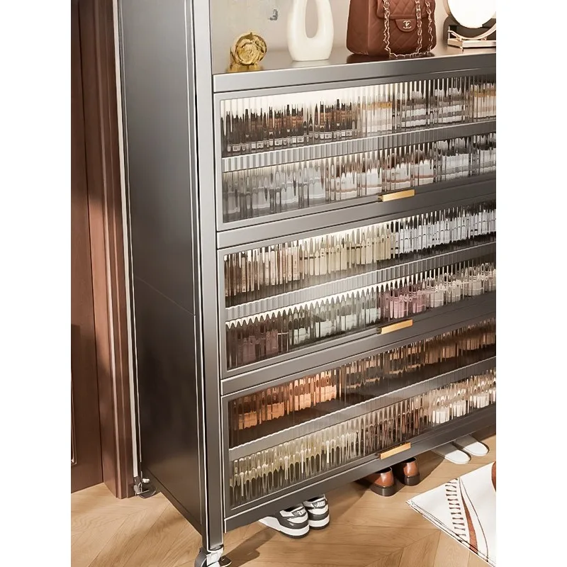 Neuer Schuhschrank, integriert mit der Tür des Hauses an der Wand, mehrschichtiges staubdichtes Aufbewahrungs-Schuhregal