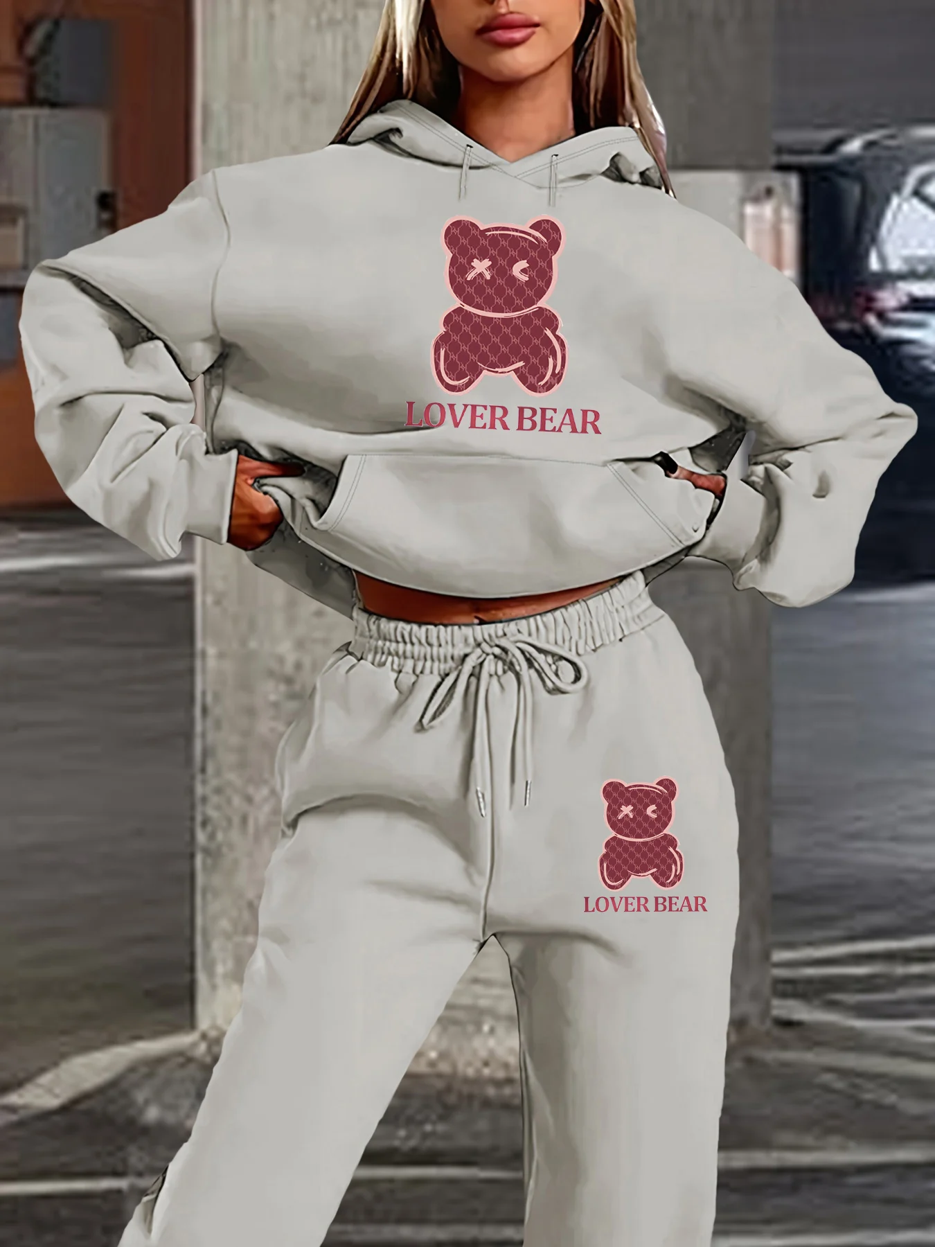 Feminino outono e inverno moda casual solto hip hop rua dos desenhos animados urso padrão impresso quente hoodie + calças esportivas conjunto