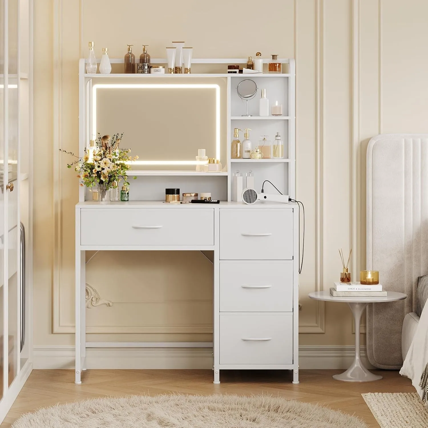 White Vanity Desk W…