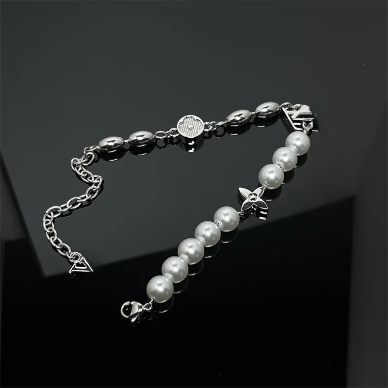 2024 Classic S925 Silver Craft Design Bracelet in Paris, France, Smart and Simple Beauty, Fine Jewelry Suitable for Parties