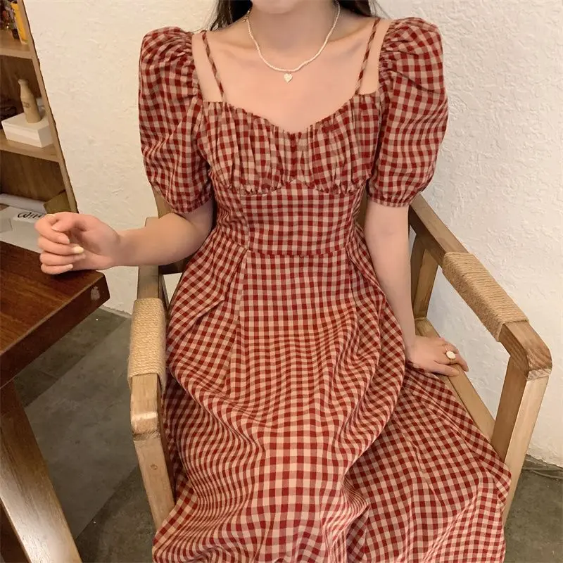 2023 Summer New Age-reducing French Square Collar Vintage Plaid Dress Luxury Designer Bubble Sleeves Slim Elegant Causal Skirt