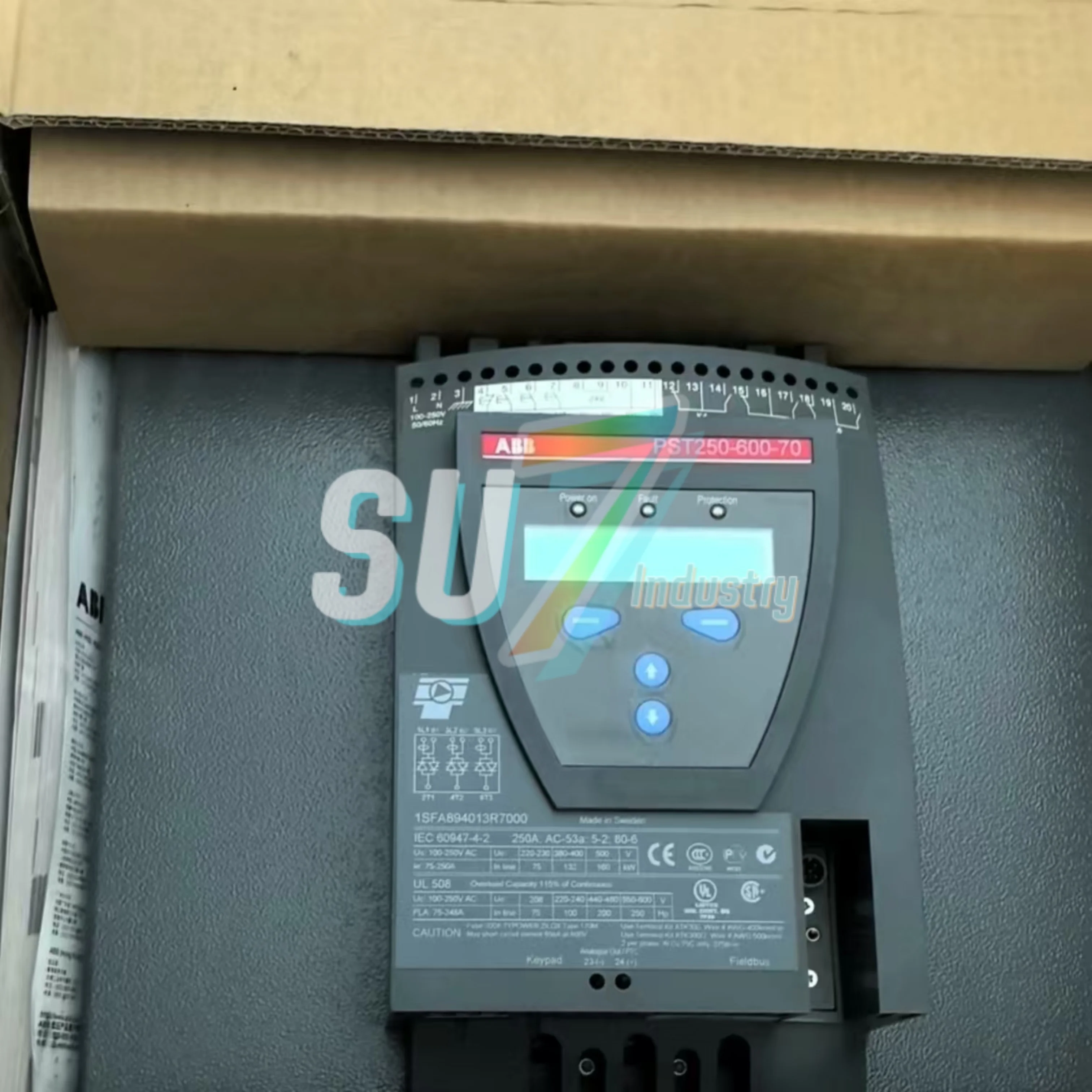 新しいボックス内ソフトスターター 1SFA894013R7000 1SFA896106R700 1SFA896110R7000