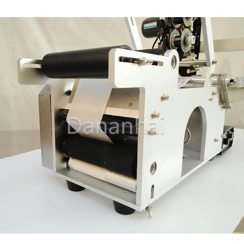 Automatic Glass Round Bottle Labeling Machine Small Multifunctional Grape Wine Bottle Date Printing Machine