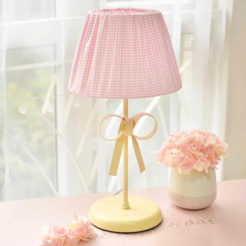 Nordic Fresh Creative Country Style Table Lamp Children's Room Bedroom Bedside Study Reading Desk Light Princess Pink Girl Decor