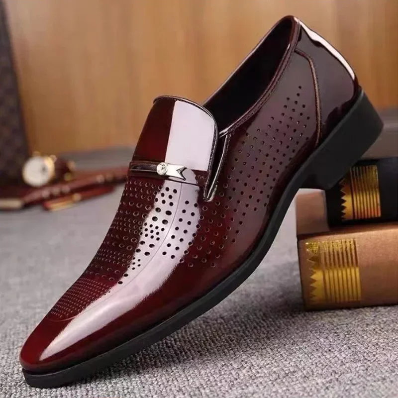 Klassische pu Lack leder Schuhe für Männer lässige Business-Schuhe Slip-On formelle Büroarbeit schuhe für männliche Party Hochzeit Oxfords