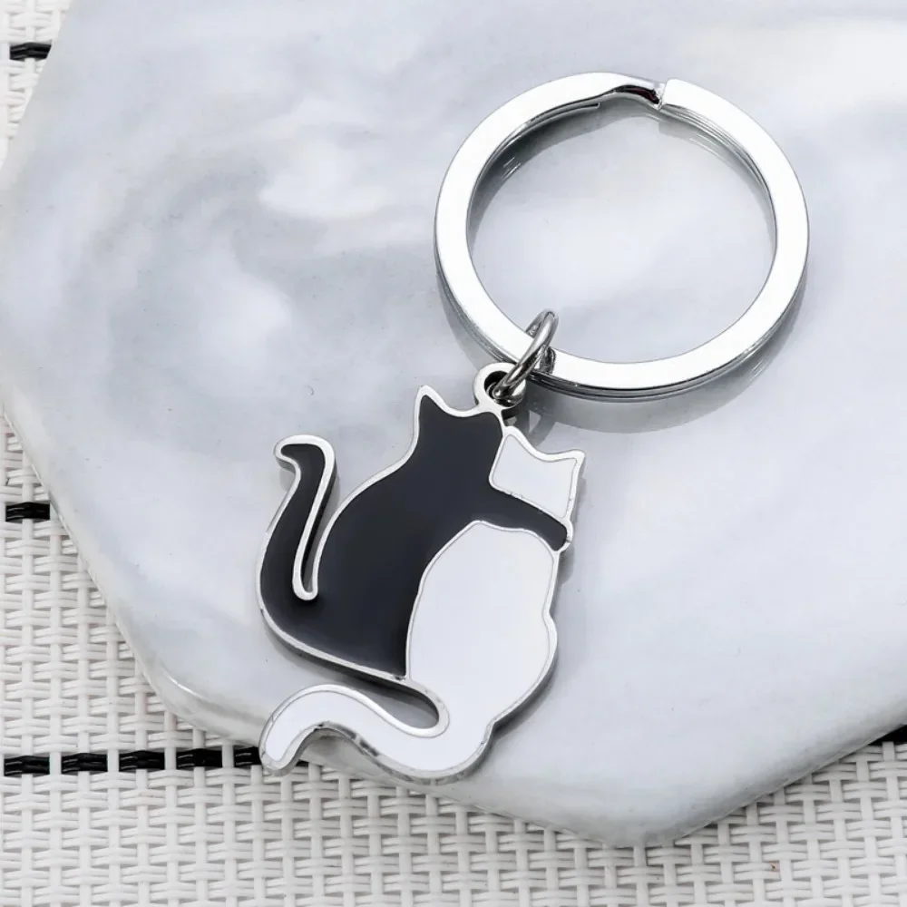 Valentine Popular Black and White Back Cat Keychain Couple Pendant Creative Keyring Backpack Lover Key Ring Chains Gift