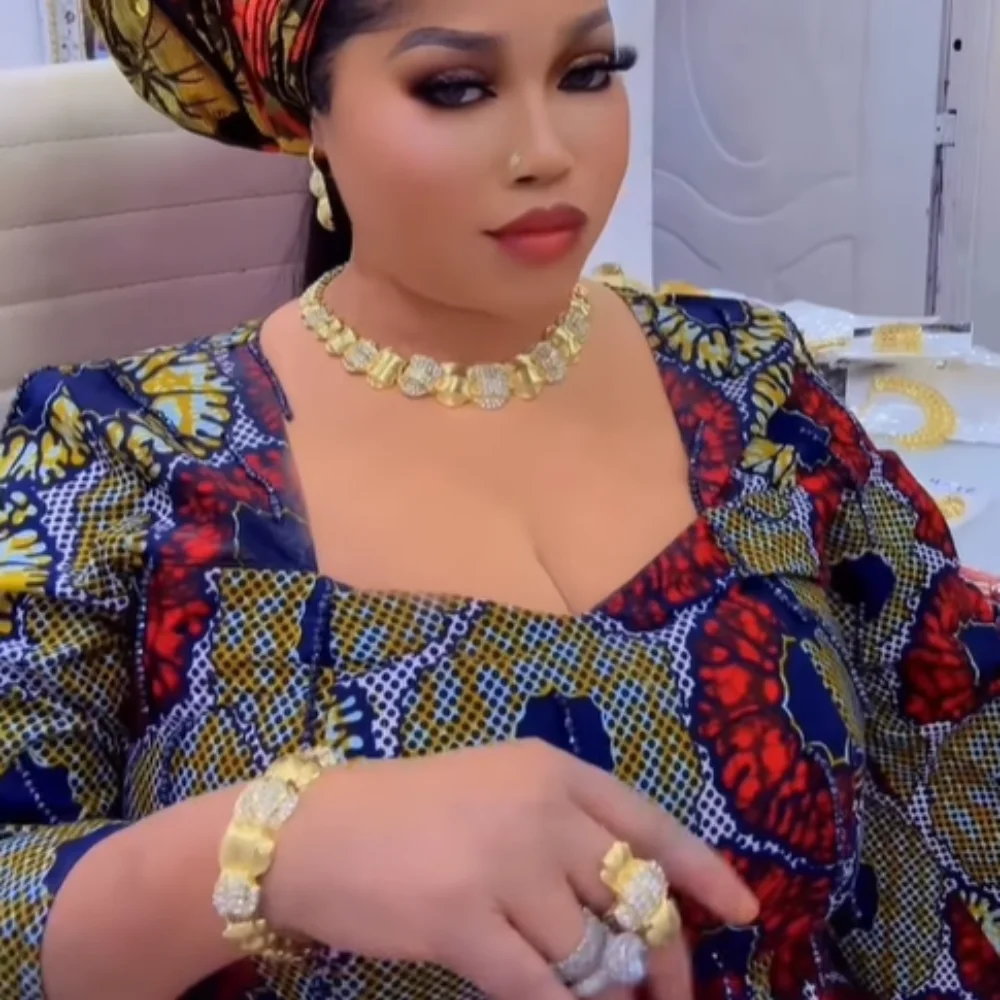 

Dubai Jewelry Set For Women 18K Gold Plated Luxury Necklace Earrings Bracelet And Ring Set Jewelry For Wedding Party Trending