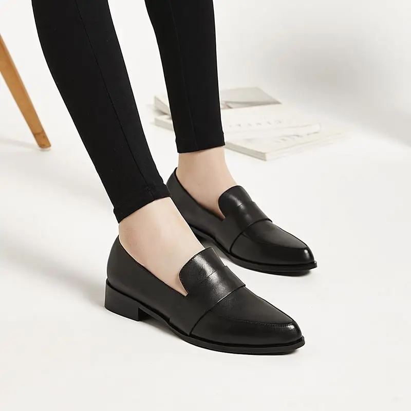 Normal Leather Casual Office Shoes for Woman 2024 Women\'s Summer Footwear Low Heel Elegant Formal Black Pointed Toe Stylish Y2k