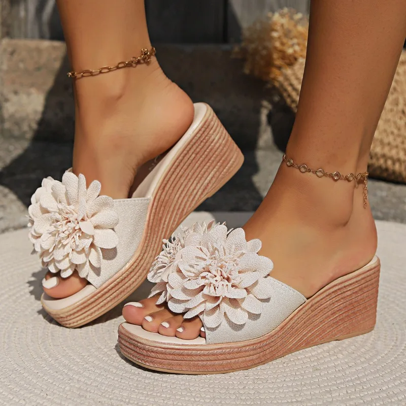 

2025 Fashion Women Summer Platform Beach Slippers Elegant Sexy Flower Open Toe Wedges High Very Woman Sandals