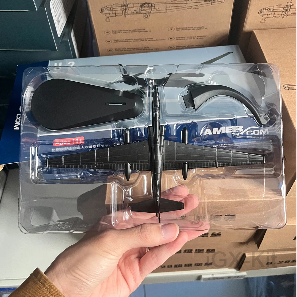 1/144 مقياس الولايات المتحدة U-2 U2 التنين سيدة الاستطلاع طائرة طائرة دييكاست طائرة معدنية حلية نموذج الصبي عيد ميلاد لعبة هدية