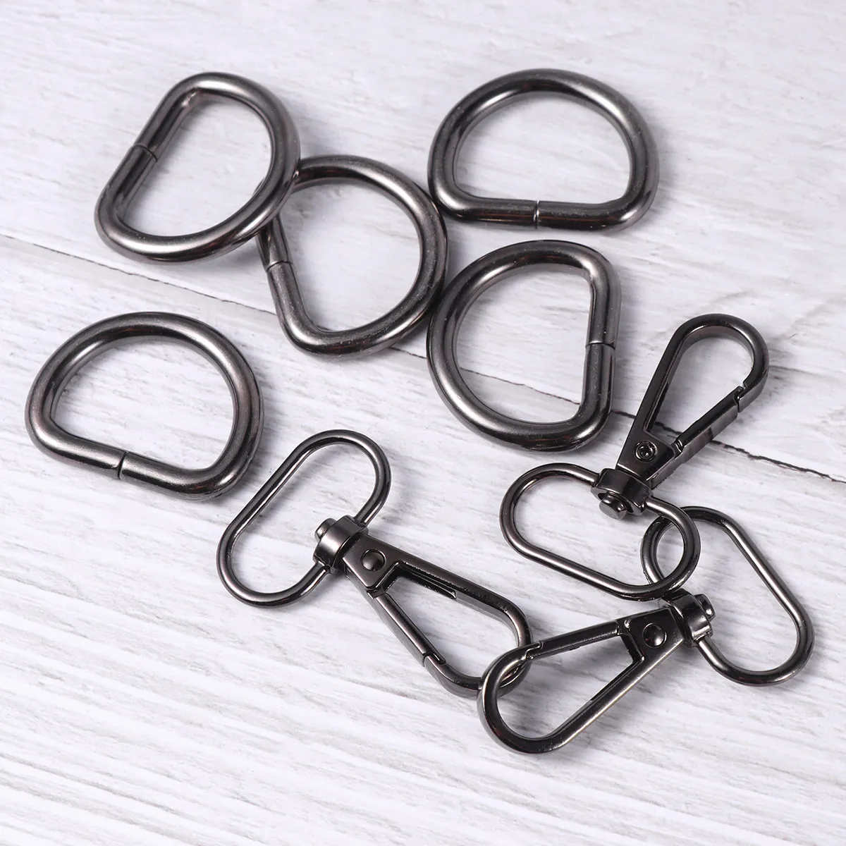 20pcs Zinc Alloy Buckles for Keychains, Dog Cat Collar & Bag Accessories – Lightweight DIY Hardware