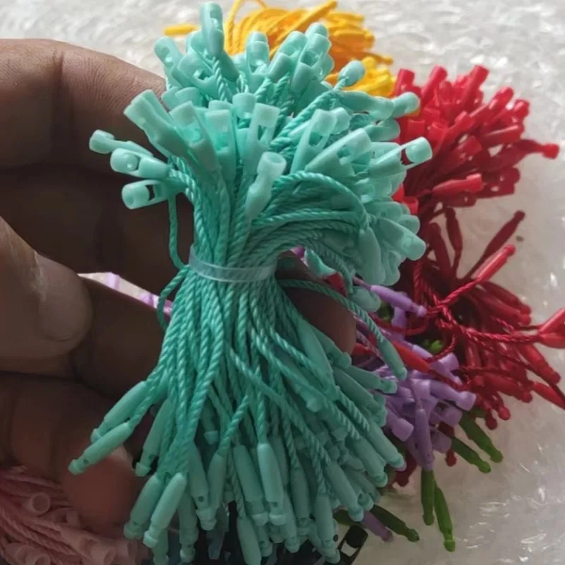 أسلاك البوليستر الصغيرة ، سلاسل علامة الملابس ، دبوس قفل المفاجئة ، مشابك التعادل حلقة ، العلامات الحبال ، أبيض ، بيج ، أسود ، 8 سنتيمتر ، 100 قطعة مجموعة